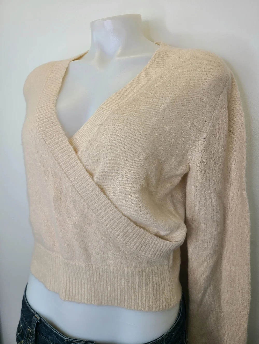 Cotton Candy LA Cream Beige V-Neck Faux Wrap Sweater Small Medium - Picture 7 of 12